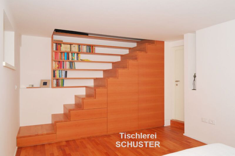 Wohnung in Elsbeere - Schranktreppe