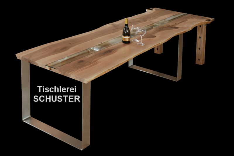 Tisch in Nussbaum roh mit Waldkante- und mit Verlängerung - image 01